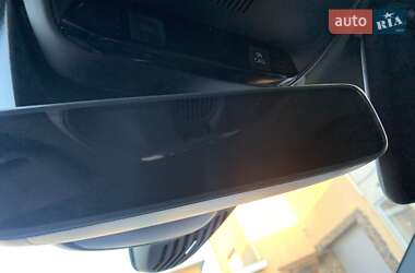 Хэтчбек Volvo V40 2019 в 