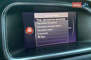 Хэтчбек Volvo V40 2019 в 