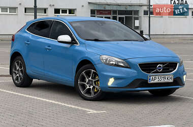 Хэтчбек Volvo V40 2014 в Львове