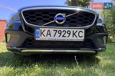 Хэтчбек Volvo V40 2014 в 