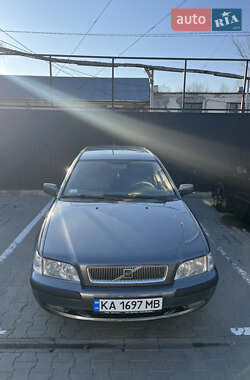 Універсал Volvo V40 2002 в Києві