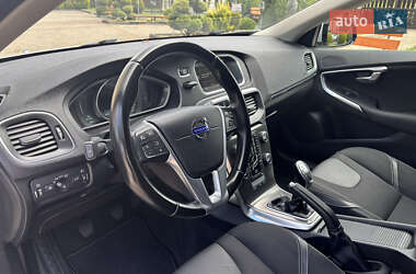 Хэтчбек Volvo V40 2014 в 
