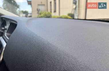 Хэтчбек Volvo V40 2014 в 
