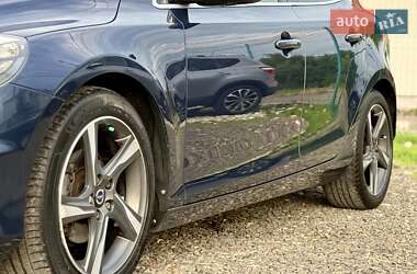 Хэтчбек Volvo V40 2014 в 