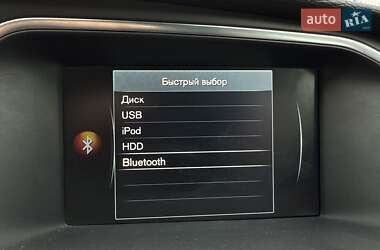 Хэтчбек Volvo V40 2014 в 