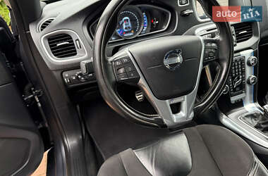 Хэтчбек Volvo V40 2013 в 