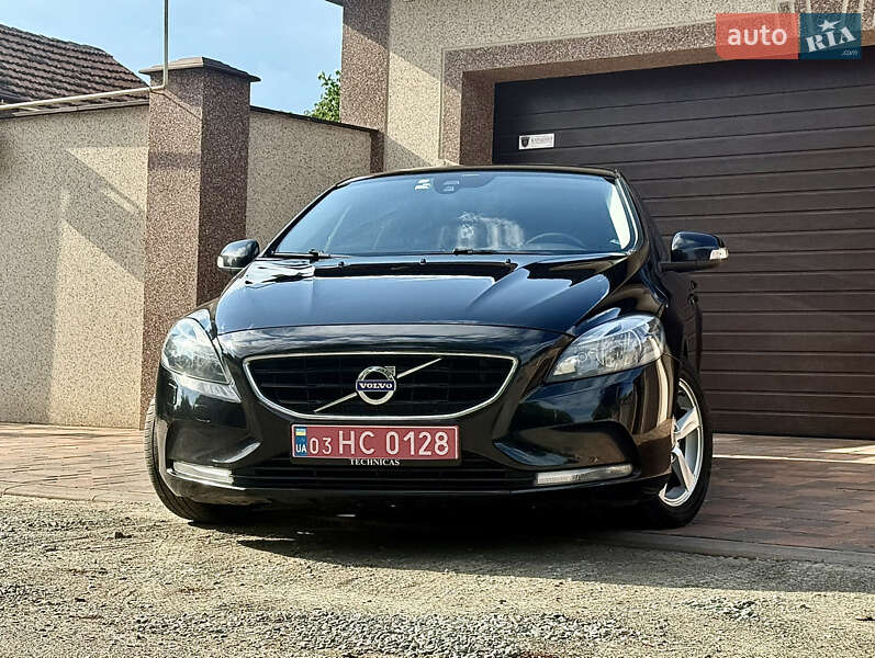 Хэтчбек Volvo V40 2013 в Одессе