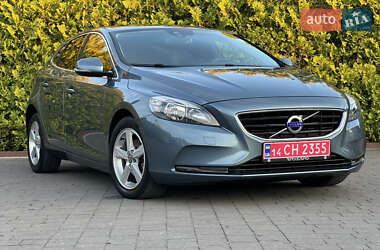 Хэтчбек Volvo V40 2014 в 