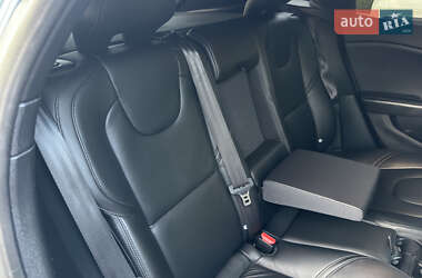 Хэтчбек Volvo V40 2014 в 