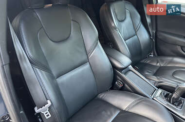 Хэтчбек Volvo V40 2014 в 