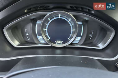 Хэтчбек Volvo V40 2014 в 