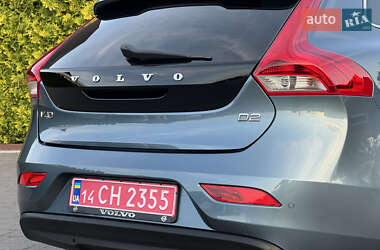 Хэтчбек Volvo V40 2014 в 
