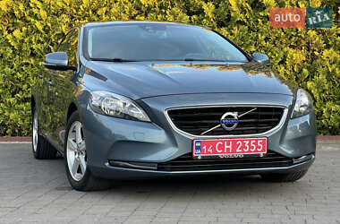 Хэтчбек Volvo V40 2014 в 