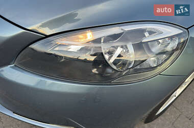 Хэтчбек Volvo V40 2014 в 
