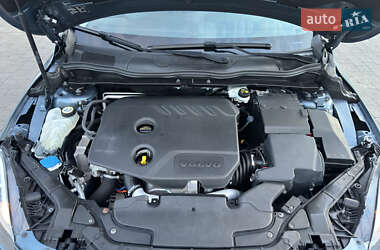 Хэтчбек Volvo V40 2014 в 