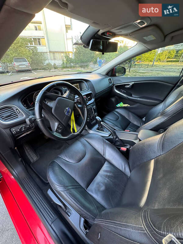 Хетчбек Volvo V40 2013 в Кривому Розі