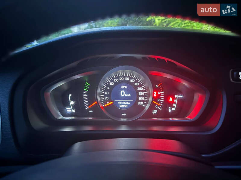 Хетчбек Volvo V40 2013 в Кривому Розі