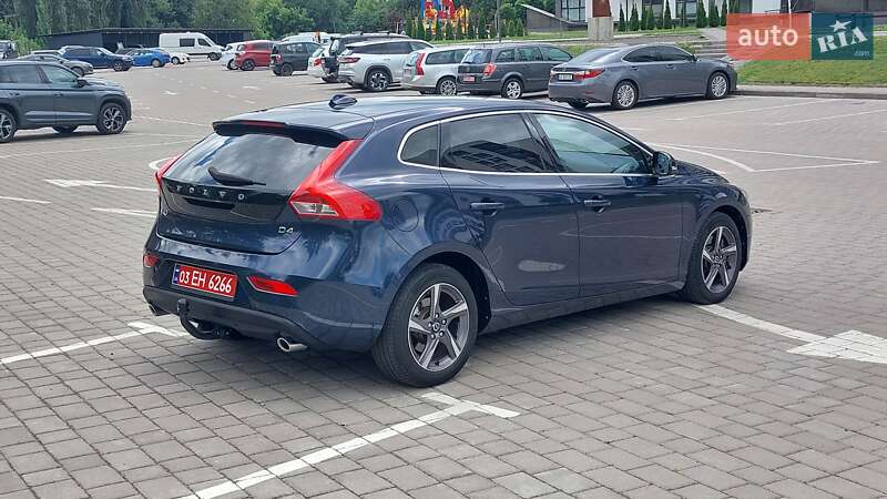 Хэтчбек Volvo V40 2014 в Луцке