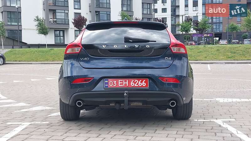 Хэтчбек Volvo V40 2014 в Луцке