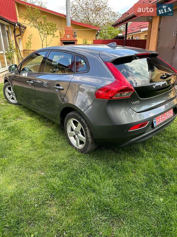 Хэтчбек Volvo V40 2013 в Луцке фото 6 Хэтчбек Volvo V40 2013 в Луцке