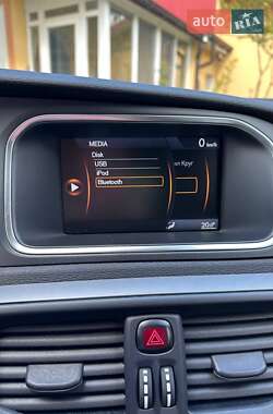 Хэтчбек Volvo V40 2013 в 