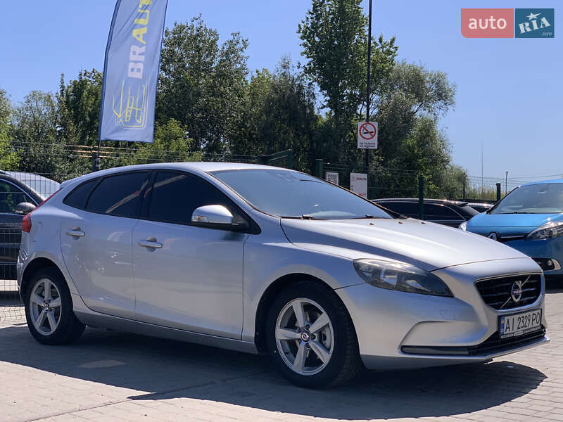 Хэтчбек Volvo V40 2014 в Бердичеве