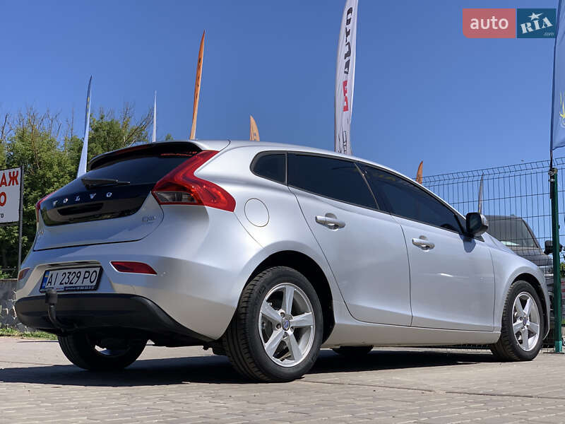Хэтчбек Volvo V40 2014 в Бердичеве