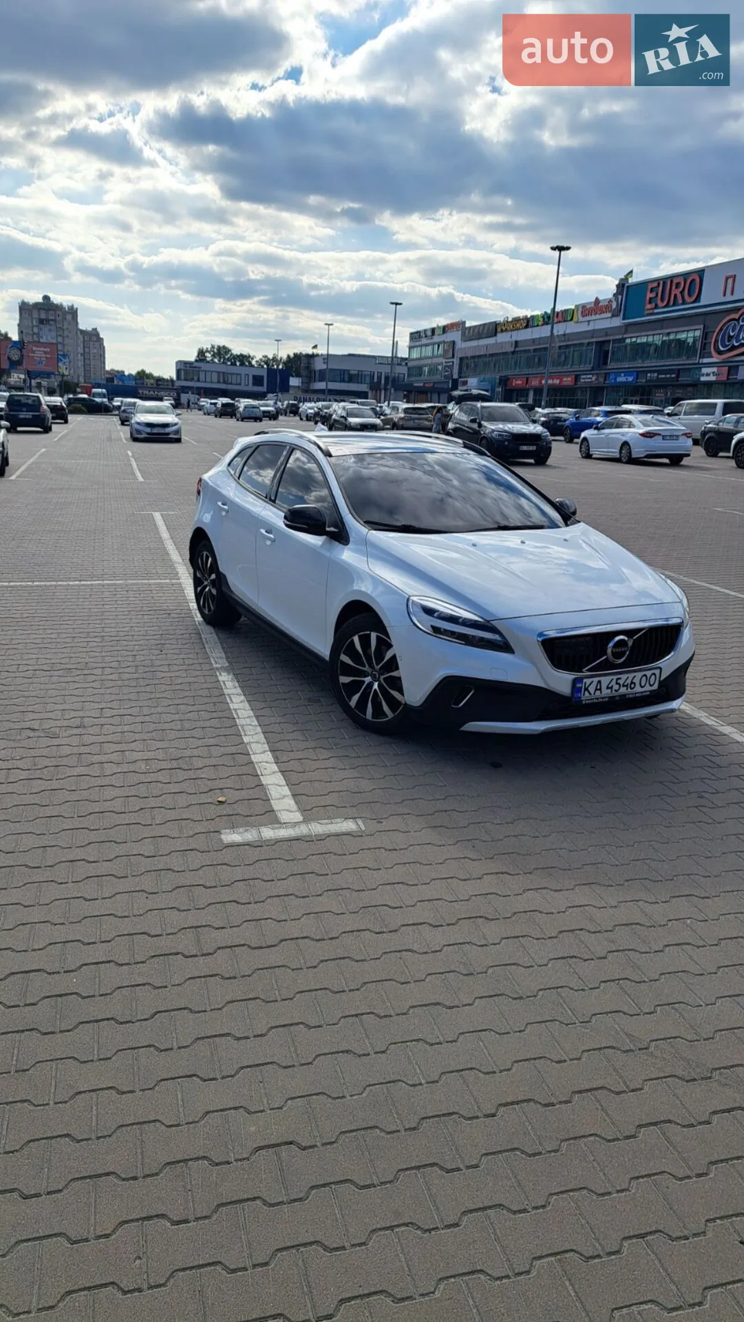 2019 Volvo V40 - мініатюра 2
