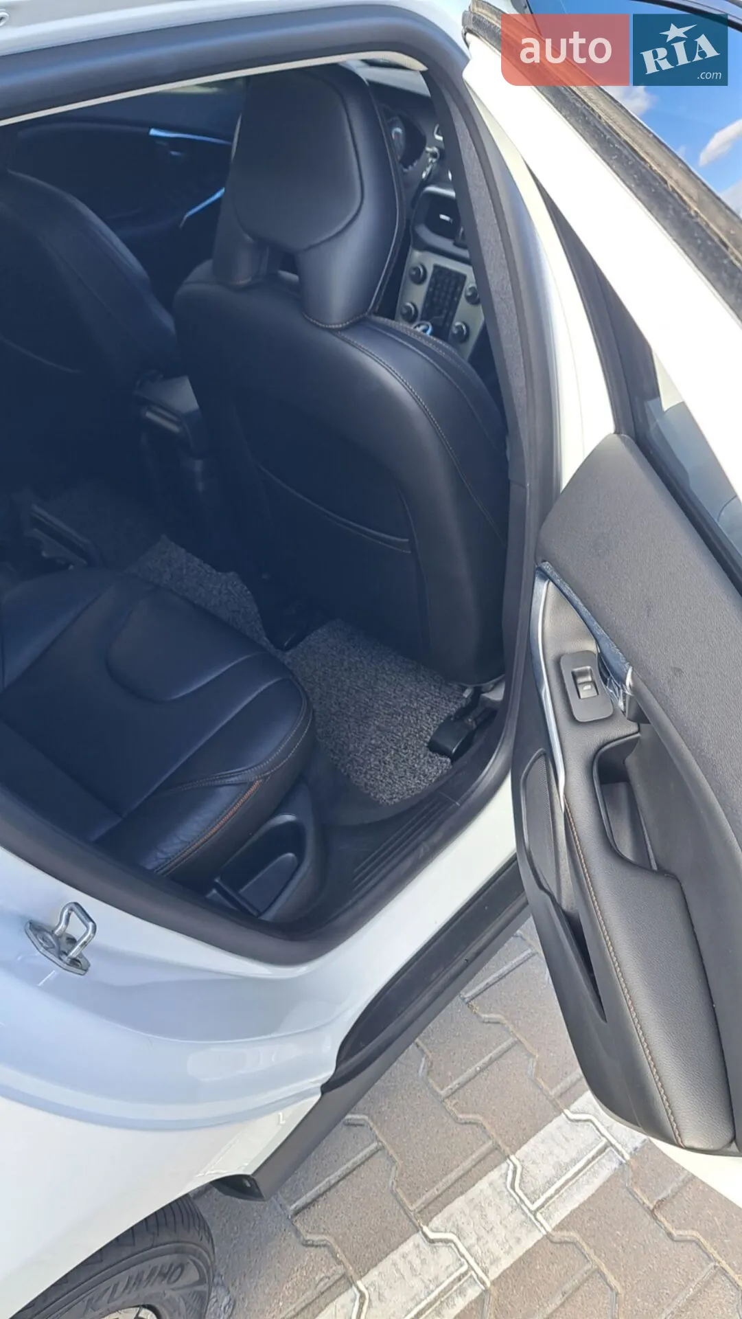 2019 Volvo V40 - мініатюра 19