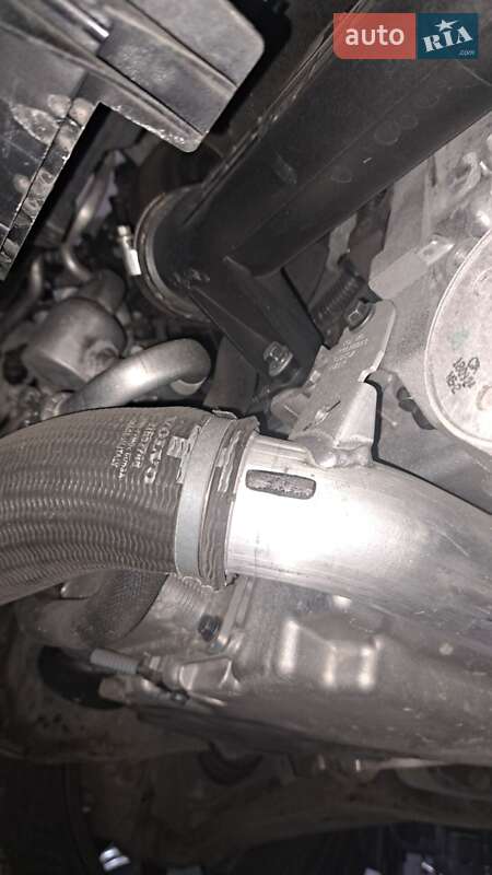 Хэтчбек Volvo V40 2019 в Киеве фото 43 Хэтчбек Volvo V40 2019 в Киеве