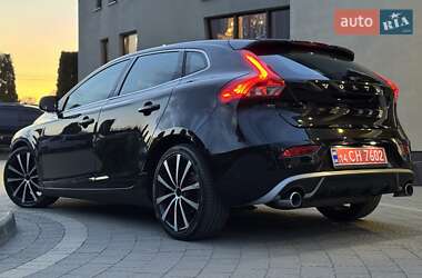 Хэтчбек Volvo V40 2014 в 