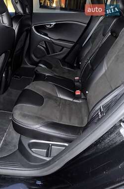 Хэтчбек Volvo V40 2014 в 
