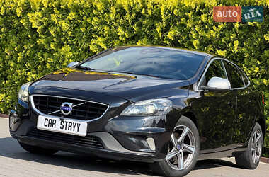 Хэтчбек Volvo V40 2015 в 