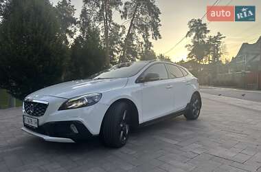 Хэтчбек Volvo V40 2013 в Буче
