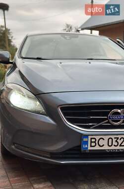 Хетчбек Volvo V40 2012 в Львові