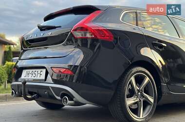 Хэтчбек Volvo V40 2014 в 
