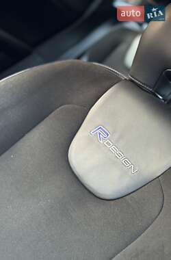 Хэтчбек Volvo V40 2014 в 