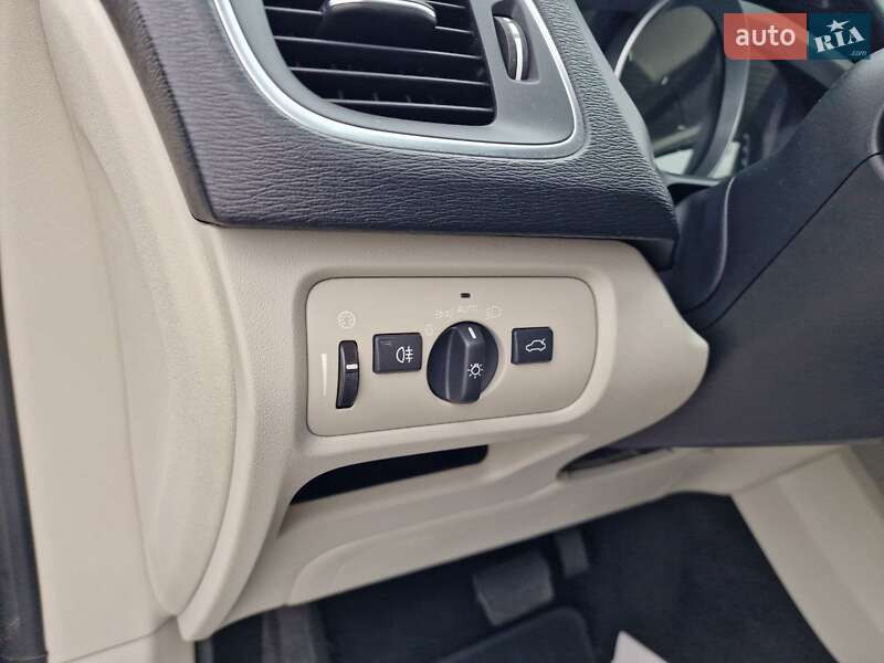 Хетчбек Volvo V40 2018 в Вінниці