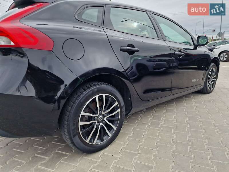 Хетчбек Volvo V40 2018 в Вінниці