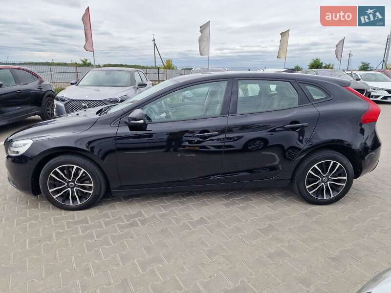 Хетчбек Volvo V40 2018 в Вінниці
