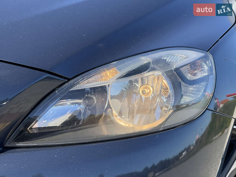 Хэтчбек Volvo V40 2014 в Стрые