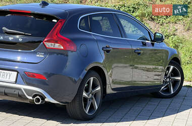 Хэтчбек Volvo V40 2014 в 