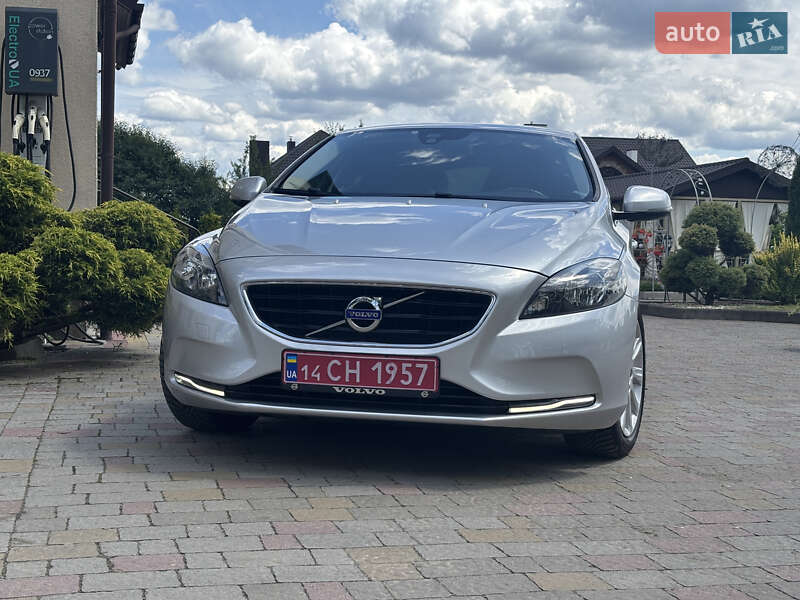 Хэтчбек Volvo V40 2014 в Стрые
