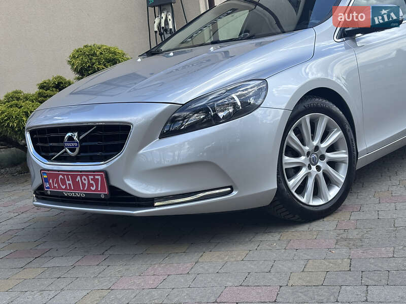 Хэтчбек Volvo V40 2014 в Стрые