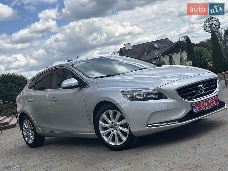 Хэтчбек Volvo V40 2014 в Стрые