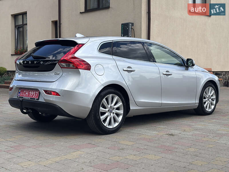 Хэтчбек Volvo V40 2014 в Стрые