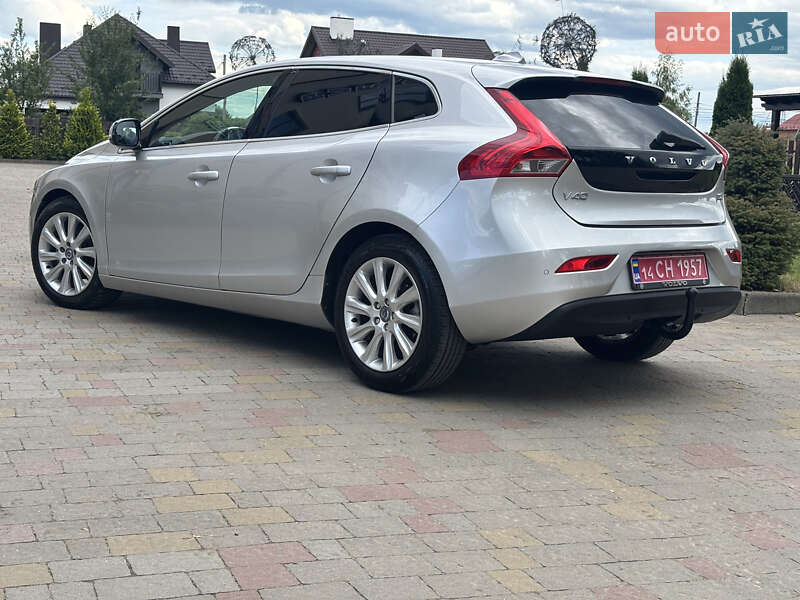 Хэтчбек Volvo V40 2014 в Стрые