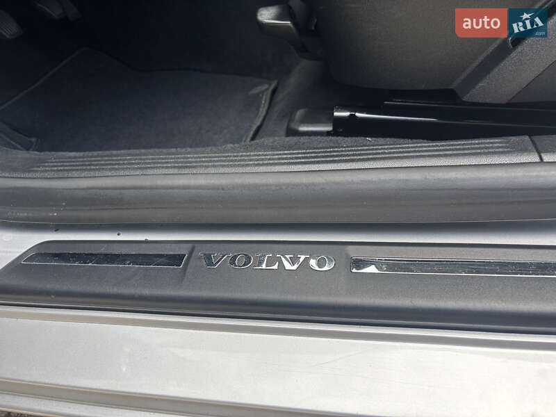 Хэтчбек Volvo V40 2014 в Стрые
