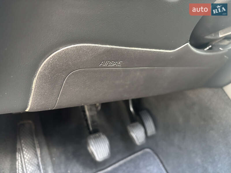 Хэтчбек Volvo V40 2014 в Стрые