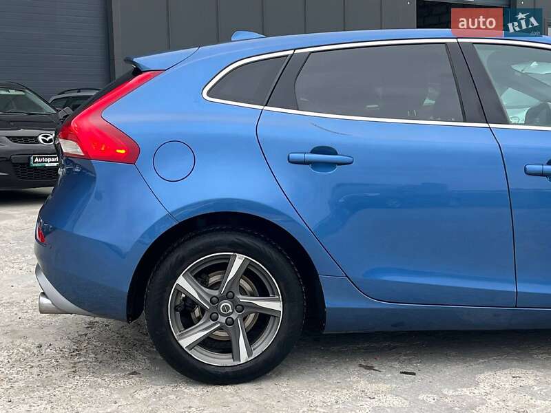 Хэтчбек Volvo V40 2017 в Львове фото 11 Хэтчбек Volvo V40 2017 в Львове
